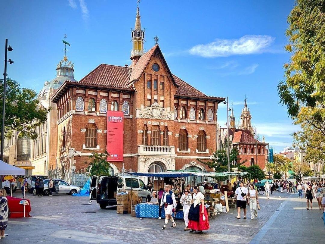 Central Market Beautiful Loft Валенсія Екстер'єр фото